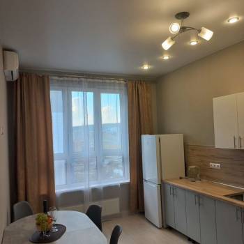 Сдается 2-х комнатная квартира, 65 м²
