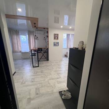 Продается 1-комнатная квартира, 37 м²