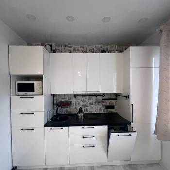 Продается 1-комнатная квартира, 37 м²