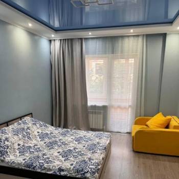 Сдается 1-комнатная квартира, 55 м²