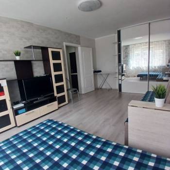 Продается 1-комнатная квартира, 40 м²
