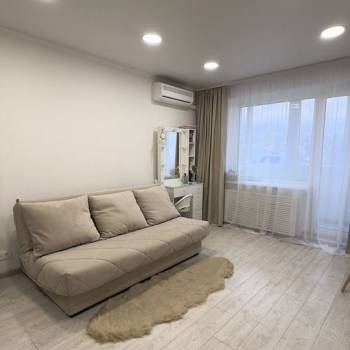 Сдается 1-комнатная квартира, 38 м²