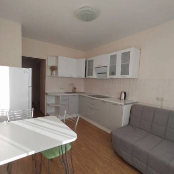Сдается 1-комнатная квартира, 42 м²