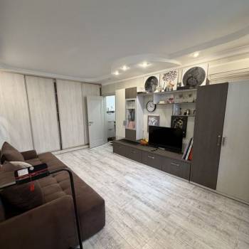 Продается 2-х комнатная квартира, 52,3 м²