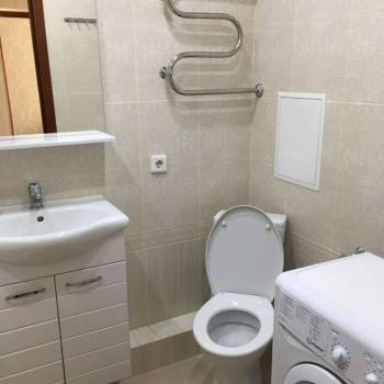 Сдается 1-комнатная квартира, 42 м²