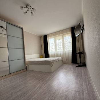 Продается 1-комнатная квартира, 37,7 м²