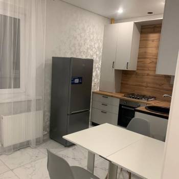 Сдается 1-комнатная квартира, 38,5 м²