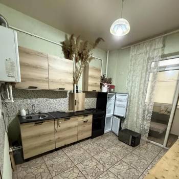 Сдается 1-комнатная квартира, 39 м²