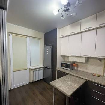 Сдается 1-комнатная квартира, 40 м²