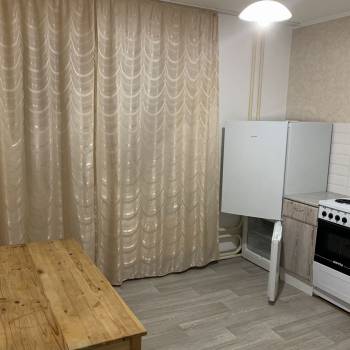 Продается 1-комнатная квартира, 38 м²