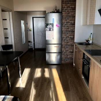 Продается 1-комнатная квартира, 46,7 м²