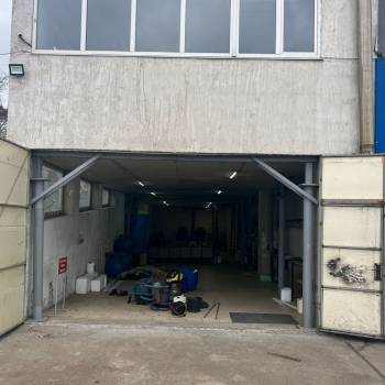 Сдается Нежилое помещение, 300 м²