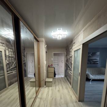 Продается Многокомнатная квартира, 94,4 м²