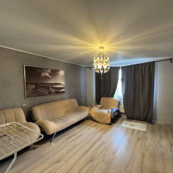 Продается Многокомнатная квартира, 94,4 м²