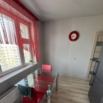 Продается Многокомнатная квартира, 94,4 м²