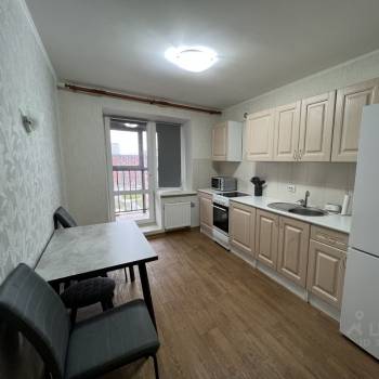 Сдается 2-х комнатная квартира, 60 м²