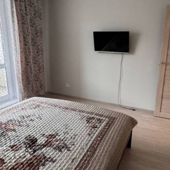 Сдается Многокомнатная квартира, 60 м²