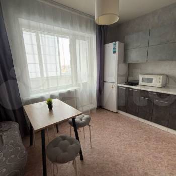 Сдается 1-комнатная квартира, 38 м²