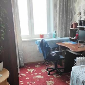 Продается Многокомнатная квартира, 69,6 м²