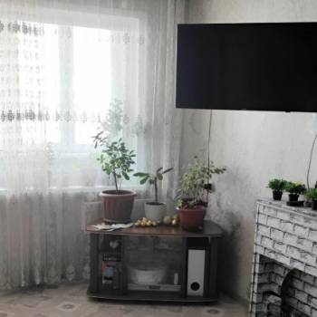 Продается Многокомнатная квартира, 69,6 м²