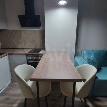 Продается 1-комнатная квартира, 51 м²