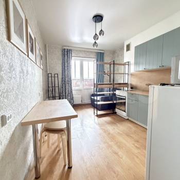 Сдается 1-комнатная квартира, 43 м²