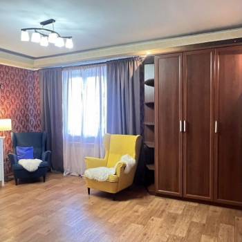 Сдается 1-комнатная квартира, 42 м²