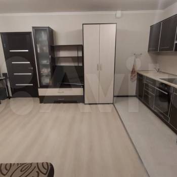 Продается 1-комнатная квартира, 40 м²