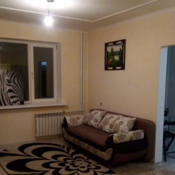 Сдается 1-комнатная квартира, 42 м²