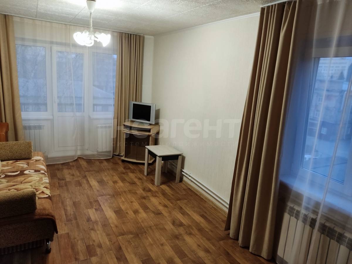 Сдам 1-ком. квартиру (Красный проспект)