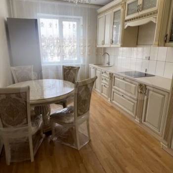 Сдается Многокомнатная квартира, 76,2 м²