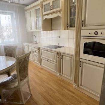 Сдается Многокомнатная квартира, 76,2 м²