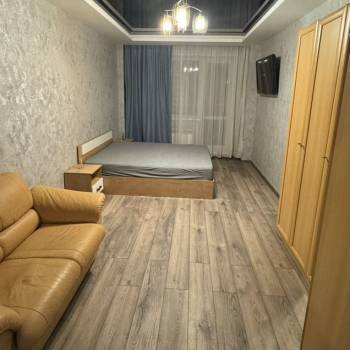 Сдается 1-комнатная квартира, 46 м²