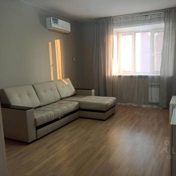 Сдается 1-комнатная квартира, 42 м²
