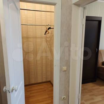 Сдается 1-комнатная квартира, 50 м²