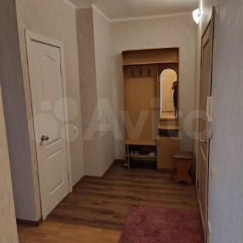 Сдается 1-комнатная квартира, 50 м²