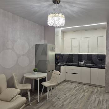 Сдается 1-комнатная квартира, 42 м²