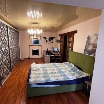 Сдается 1-комнатная квартира, 57 м²