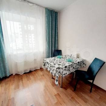 Продается 1-комнатная квартира, 36 м²