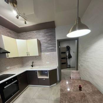 Сдается 1-комнатная квартира, 50 м²