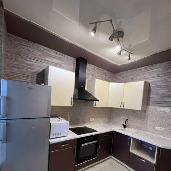 Сдается 1-комнатная квартира, 50 м²