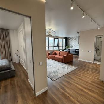 Сдается 1-комнатная квартира, 61 м²