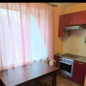 Сдается 1-комнатная квартира, 37 м²