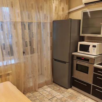 Сдается 1-комнатная квартира, 41 м²