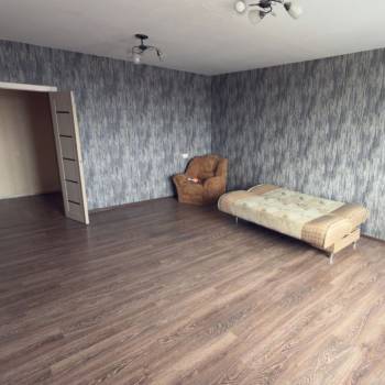 Сдается 2-х комнатная квартира, 76 м²