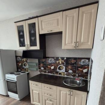 Сдается 2-х комнатная квартира, 76 м²