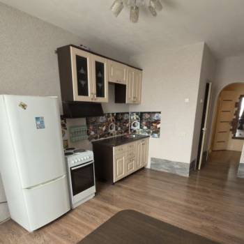 Сдается 2-х комнатная квартира, 76 м²