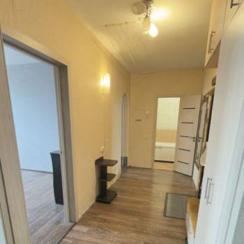 Сдается 2-х комнатная квартира, 76 м²