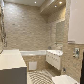 Сдается 2-х комнатная квартира, 75 м²