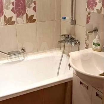 Продается Многокомнатная квартира, 75,3 м²